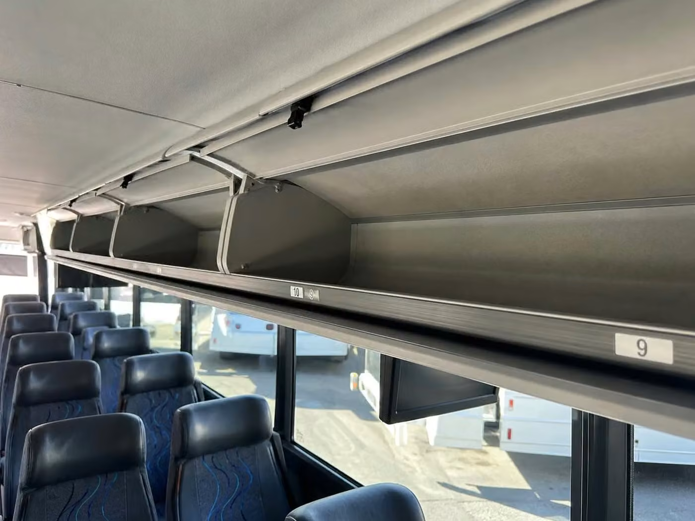 la quinta 35 passenger minibus overhead storage