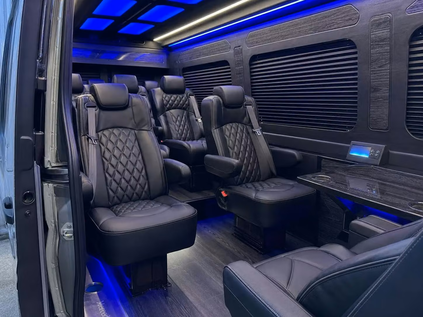 la quinta compare la quinta charter bus companies in one place