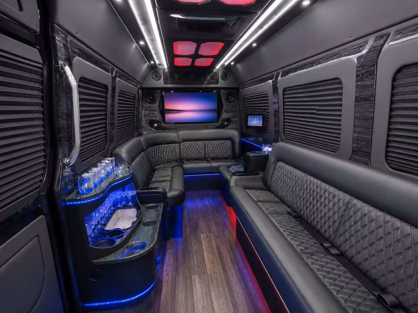 la quinta government agency bus rentals