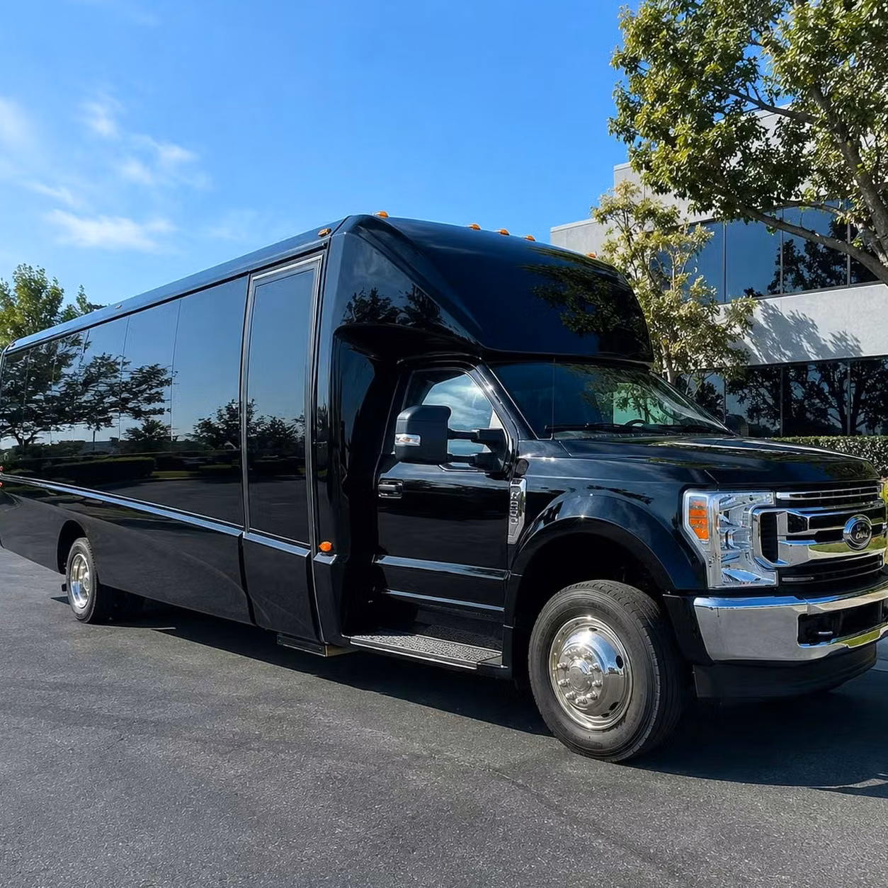 la quinta hourly round trip and all night prom bus packages in la quinta