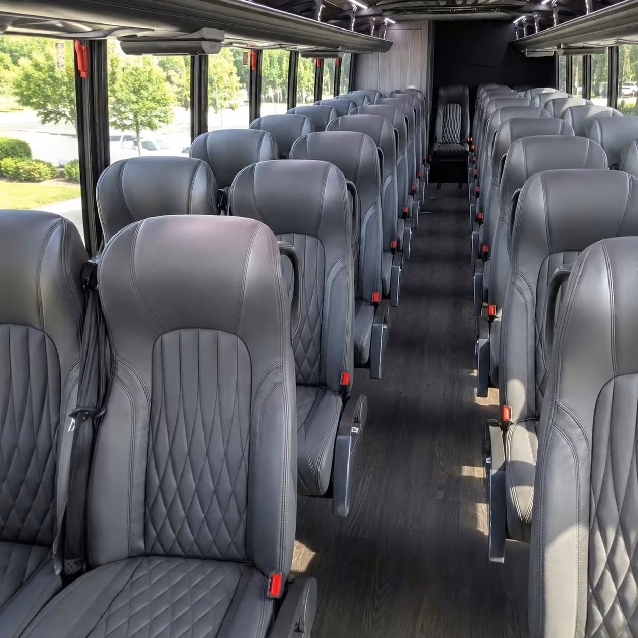 la quinta minibus interior 1