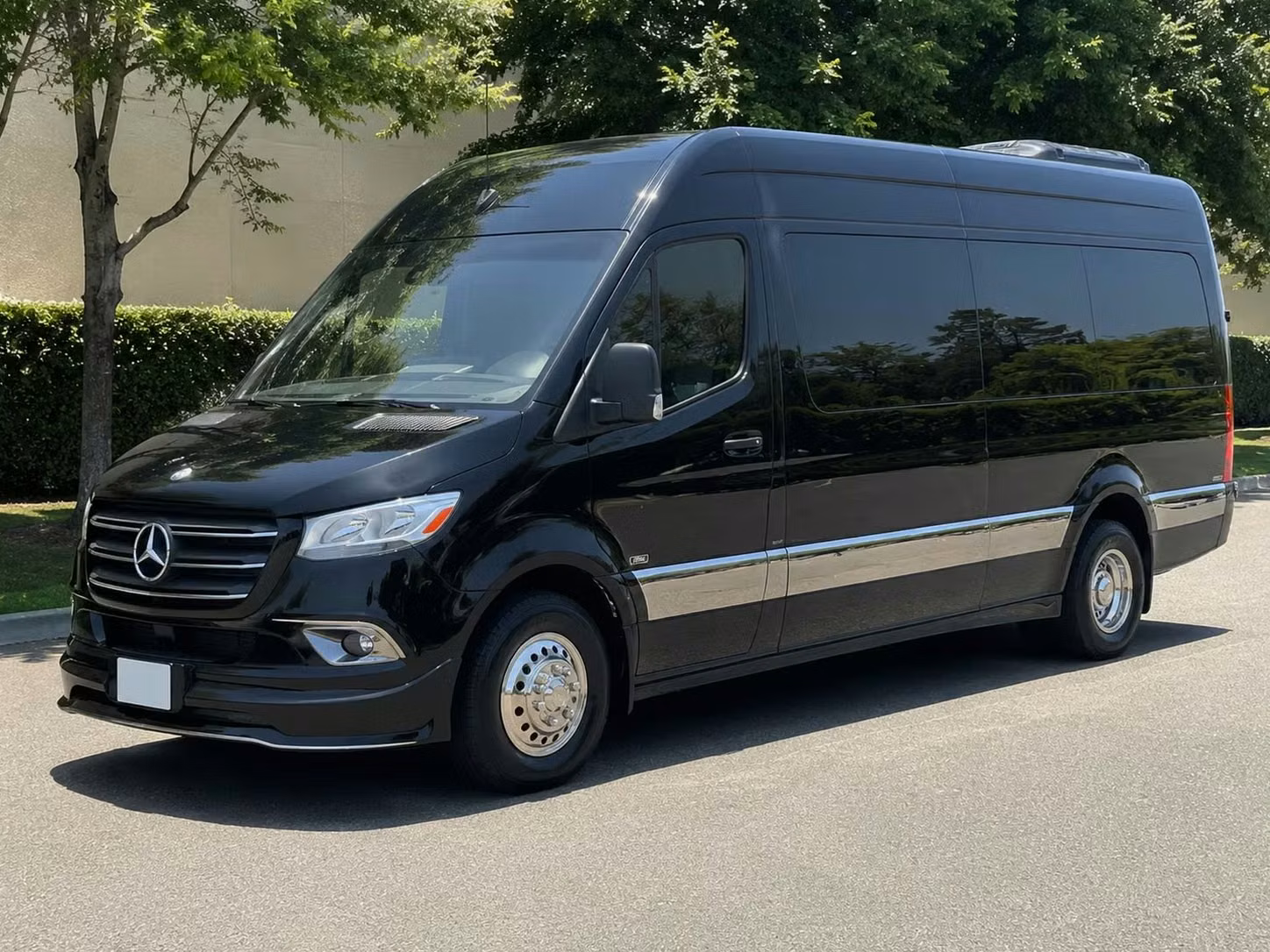 la quinta sprinter van rental with driver